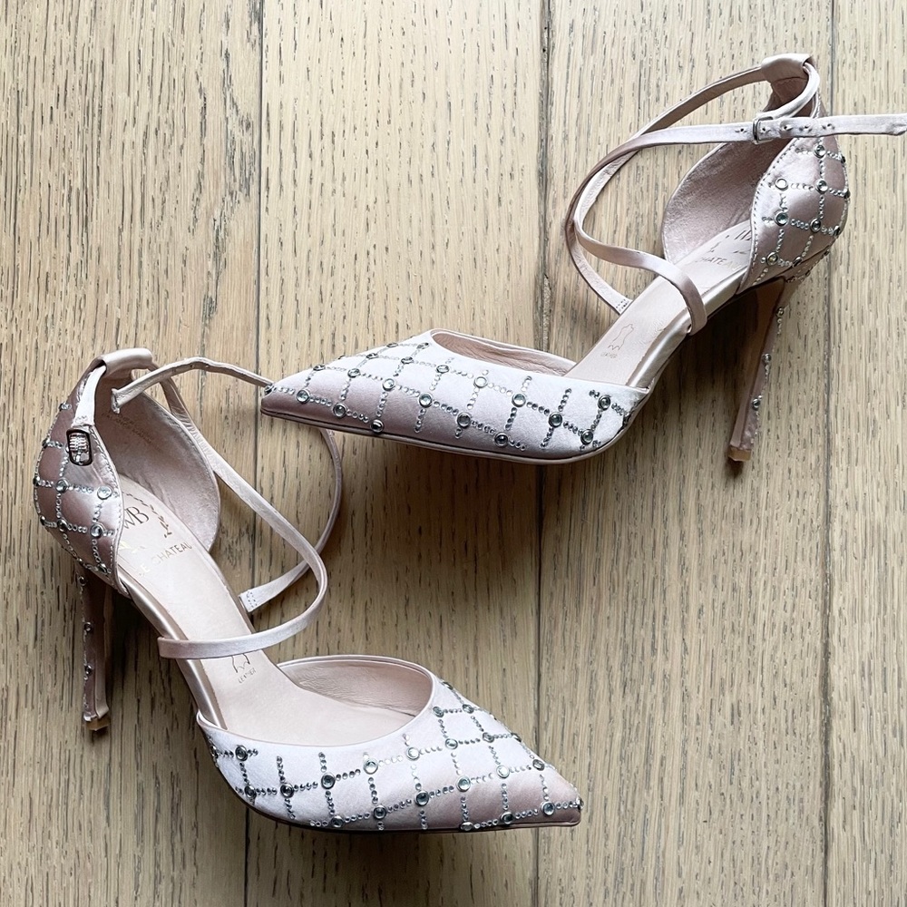 LE CHATEAU Pink Satin Heels with Faux Diamonds